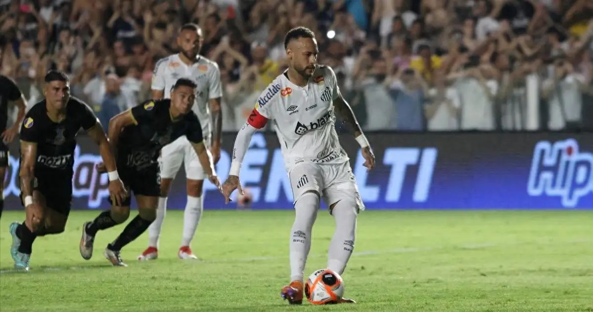 内马尔在皇家马德里比赛中险胜，持续失利引发热议！